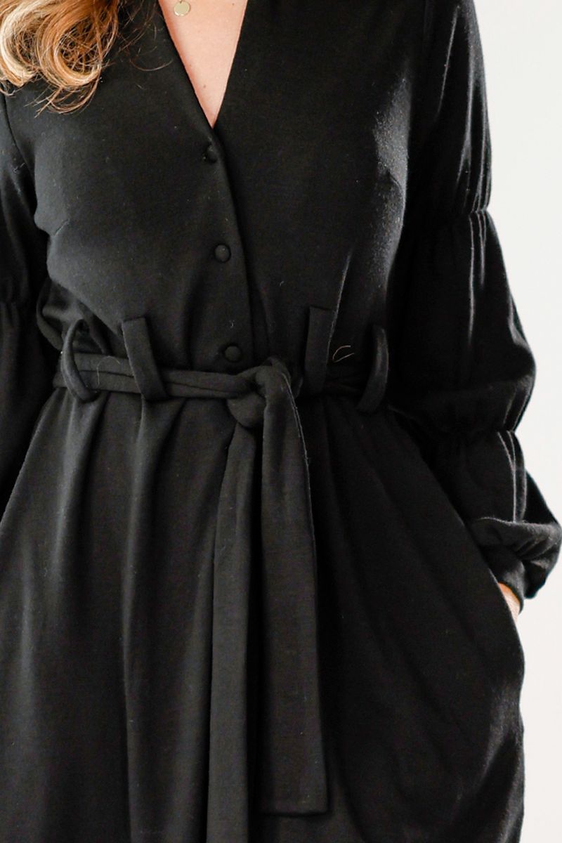 Benedikte sort merinoull kjolejakke