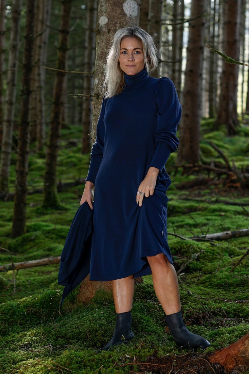 Milanda blå merinoull kjole