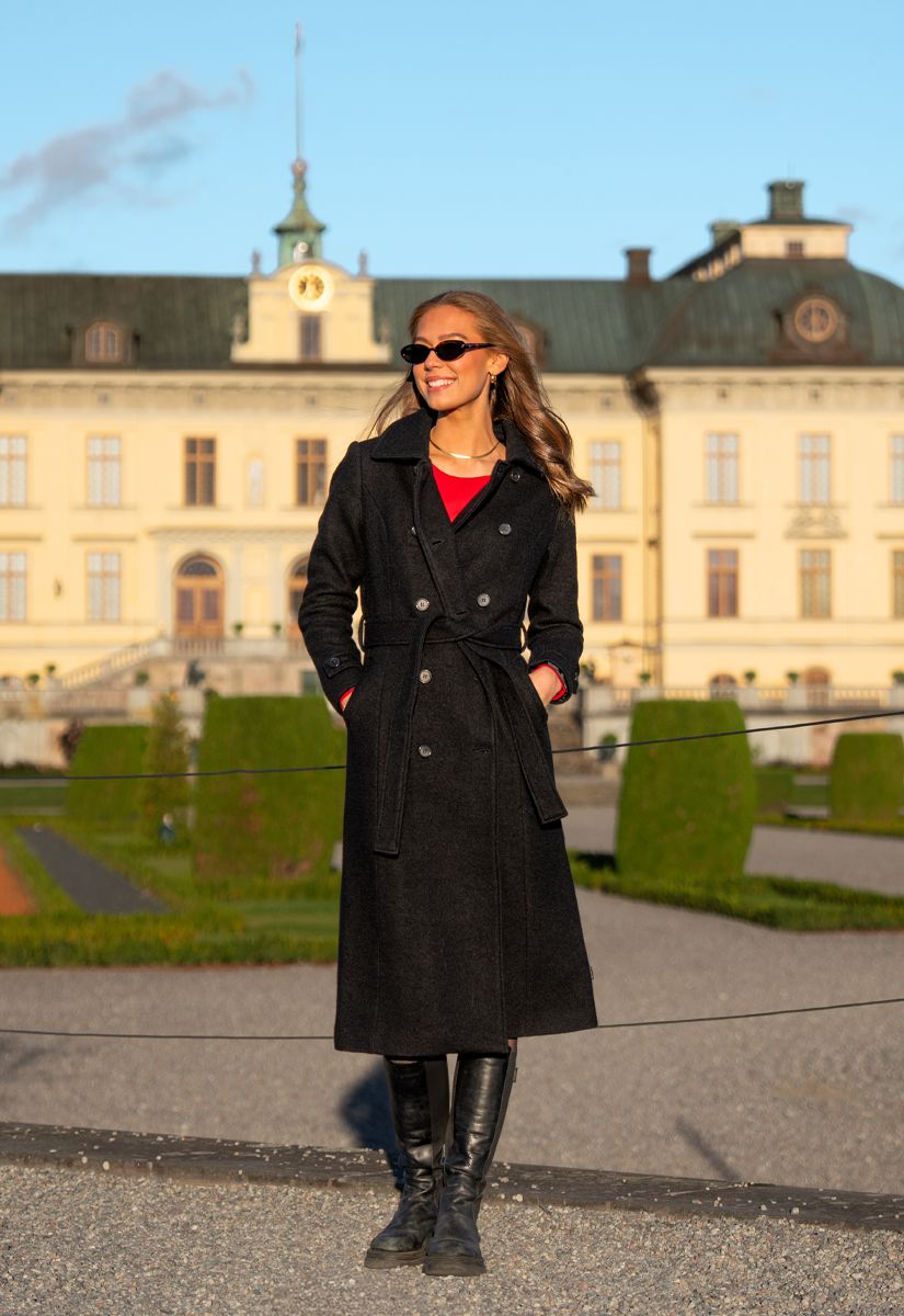 Carola ullkåpe i sort 